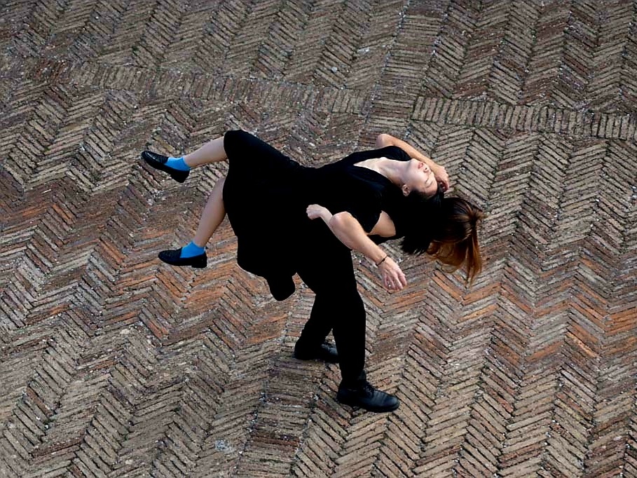 Me dea, Me dio. Il delirio dell'essere io